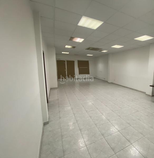 Foto 5b7116f9-3f5f-44d2-9f60-ccf16fead8c0. Local comercial cambio de uso - local en venta en plaza les arts en Granollers