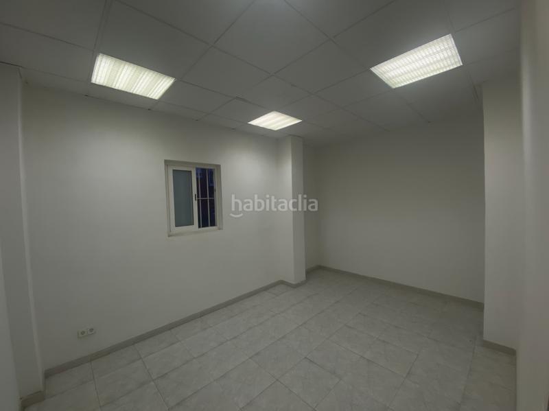 Foto a3654547-5f6c-47a8-a0e4-d4af2a8b92dd. Local comercial cambio de uso - local en venta en plaza les arts en Granollers