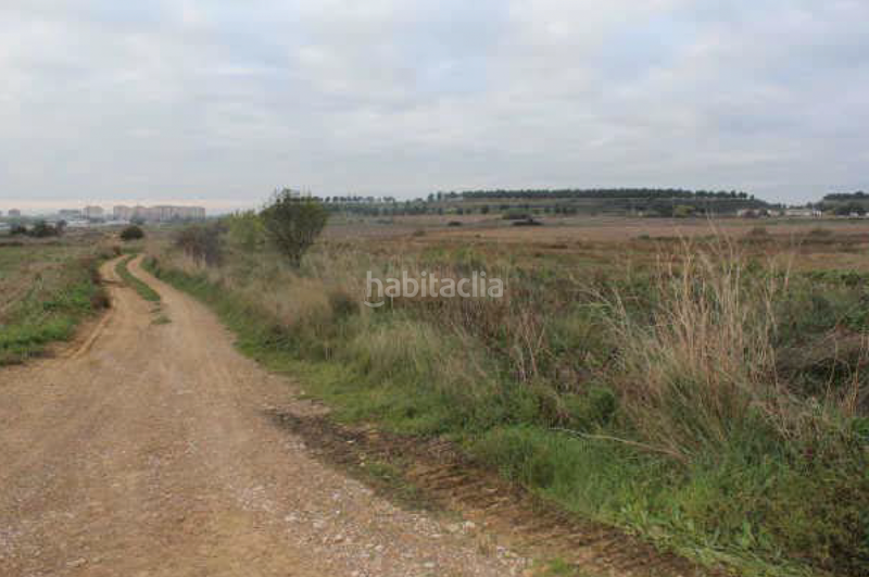 Foto 592d3ccd-25f4-4daa-9dc6-0087a4c09431. Solar industrial a vial camino 1 a Pedanías Huesca