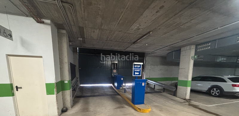 Foto 1364945e-610c-4e45-9612-e5ae39641e06. Parking coche en carrer can masachs 18 lote de 10 plazas de parking céntricas y funcionales en Ripollet