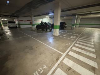 Aparcament cotxe a Carrer can masachs 18. Garaje en venta en calle can masachs, 20
