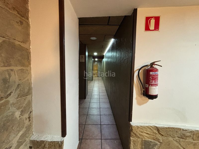 Foto e64dba6e-6f82-467d-ae51-baed4a71cc05. Trapasso locale commerciale in carrer del carme 97 in Girona