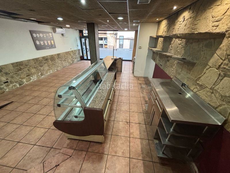 Foto 0071f27f-3cec-478c-b37d-4e853cdb4946. Location local commercial dans carrer vista alegre 1 dans Girona