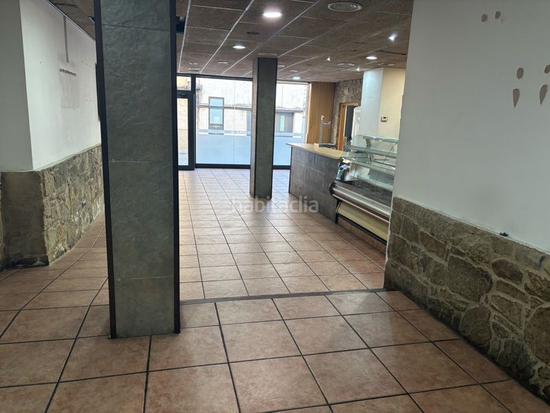 Foto 3f48adc1-c1e7-4f1c-9094-8b0b07136ad3. Location local commercial dans carrer vista alegre 1 dans Girona