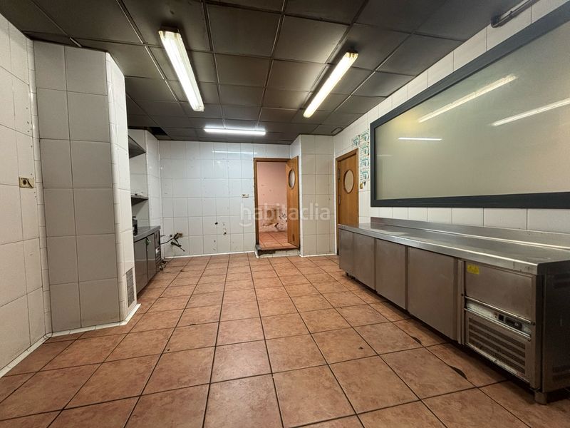 Foto 582ad788-a9b2-48e8-885e-04b9d509d4eb. Location local commercial dans carrer vista alegre 1 dans Girona