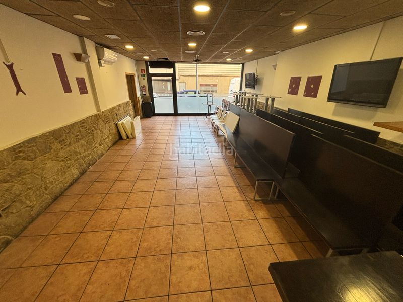 Foto e257a72b-48c8-40ea-a965-0735375285a1. Location local commercial dans carrer vista alegre 1 dans Girona