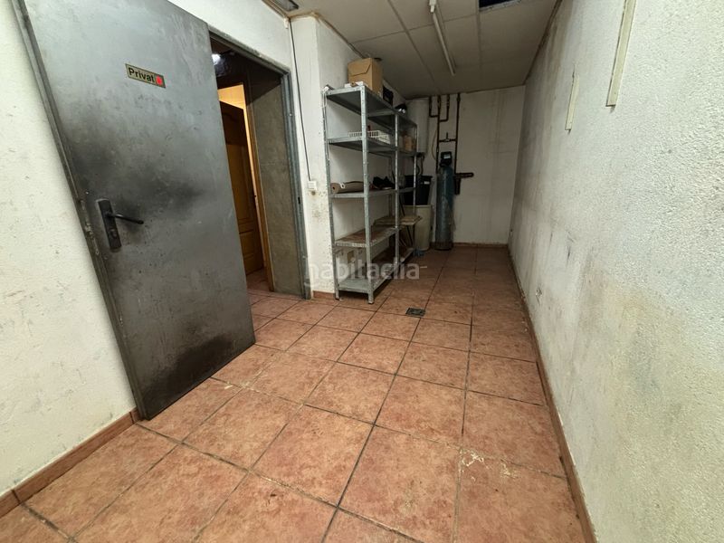 Foto f9d9a361-cff9-4845-97e7-7416cd5ec6ff. Location local commercial dans carrer vista alegre 1 dans Girona
