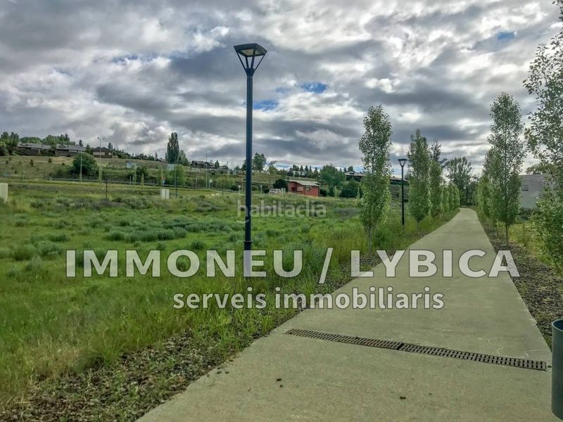 Foto c3b58df7-b90a-4d8e-8656-2f400cd972ef. Area edificabile industriale in calle x23 1 in Bolvir