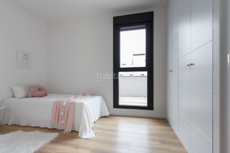 Foto f44d1d48-2975-4afc-b881-331930a2de9a. Ático en parcela r. del supdbp Palmas Altas. calle rodas. Sevilla residencial navacerrada en Sevilla