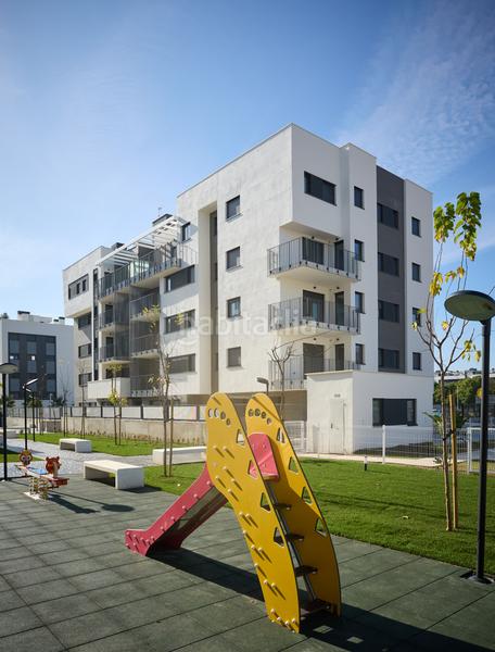 Foto d03bcc5d-0281-4106-9ff9-b569e120cb3d. Pis a pasaje de las almunias a Poniente-Norte - Miralbaida - Parque Azahara Córdoba