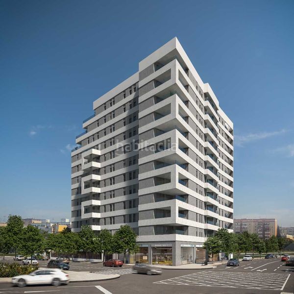 Foto 80ef8fda-cc24-4e52-b3d2-f3499d359cca. Piso en rma.. proyecto de reparcelación del aridsp “la cruz del campo” torre althea en Sevilla