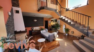 Xalet a La Esperanza - Llano del Moro. Chalet independiente de 185 m con jardín y chimenea en parcela d