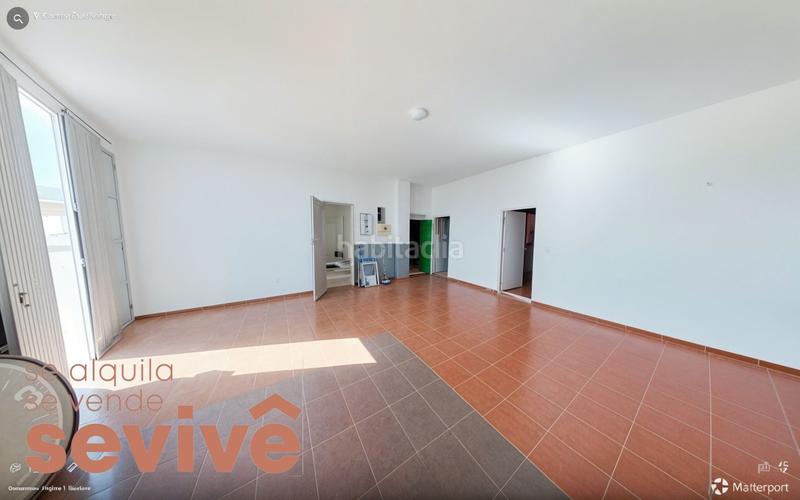 Foto f6c52003-82c3-4636-92c7-7d16f08982f6. Masia amb aparcament a Arico