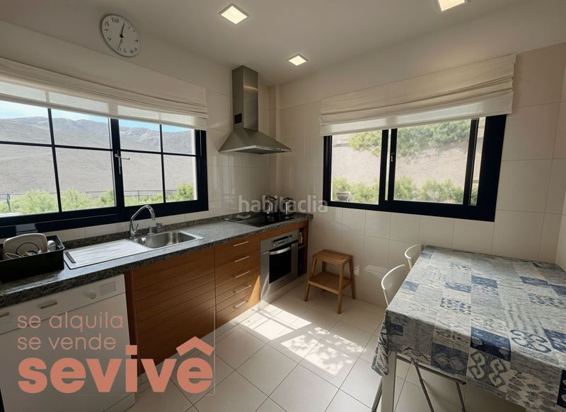 Foto 0cba3a2c-0e70-4ade-bd8c-6f75feddc7a7. Casa adossada amb aparcament piscina a Palm - Mar Arona