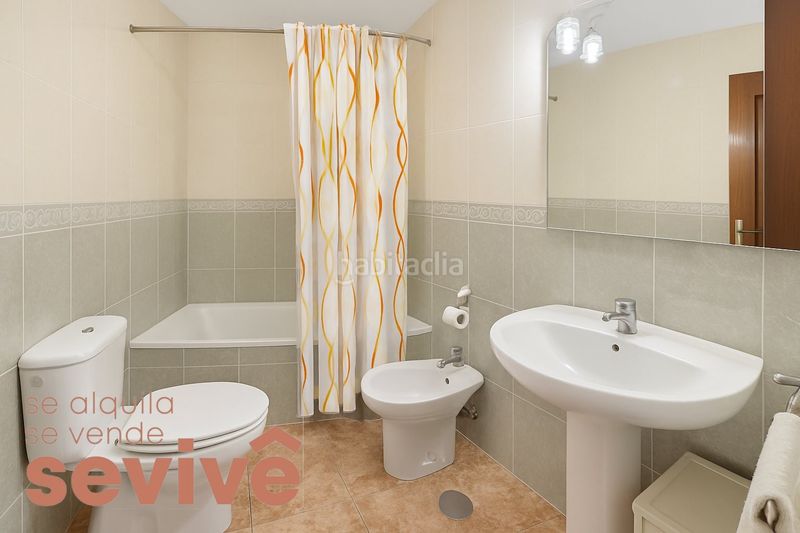 Foto cd66a44d-2425-4462-b68c-b84597c9997a. Pis a chipude 24 a San Isidro Granadilla de Abona