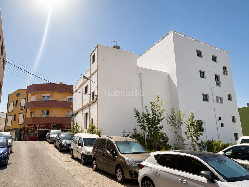 Foto b6e989e4-08be-4c70-9307-aabf68eaf215. Edifici a Granadilla de Abona ciudad Granadilla de Abona