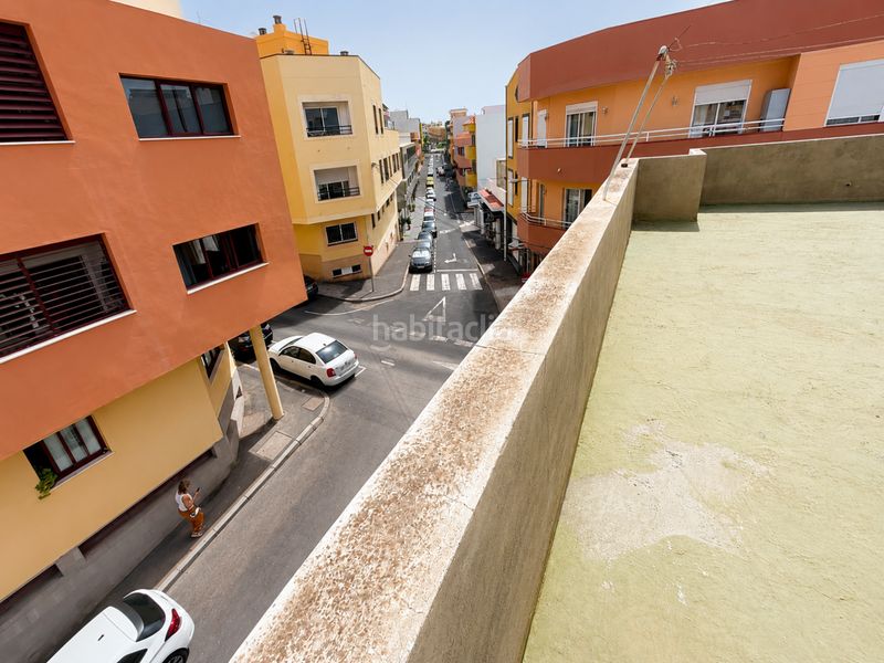 Foto fce7b9c9-0c1b-448b-8105-9701c0e95a9e. Edifici a Granadilla de Abona ciudad Granadilla de Abona
