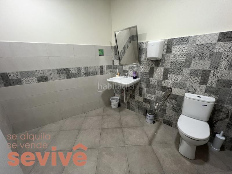 Foto 684436cc-9c92-4621-b3a9-4a4e1d8cc428. Local comercial a Costa del Silencio Arona