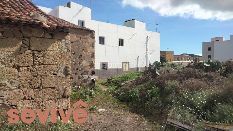 Foto 531cee81-6ed5-4b17-b680-acb6896df529. Residential plot in Valle San Lorenzo Arona