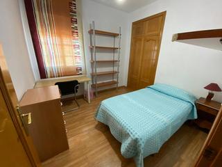 Lloguer Pis  Santa fe. Piso para chicas estudiantes de 4 dormitorios y 2 baños