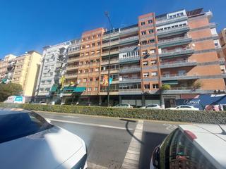 Pis en Almenillas 8. Piso de 4 dormitorios en calle almenillas