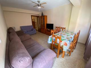 Appartement  Almenillas. Piso de 4 dormitorios en calle almenillas