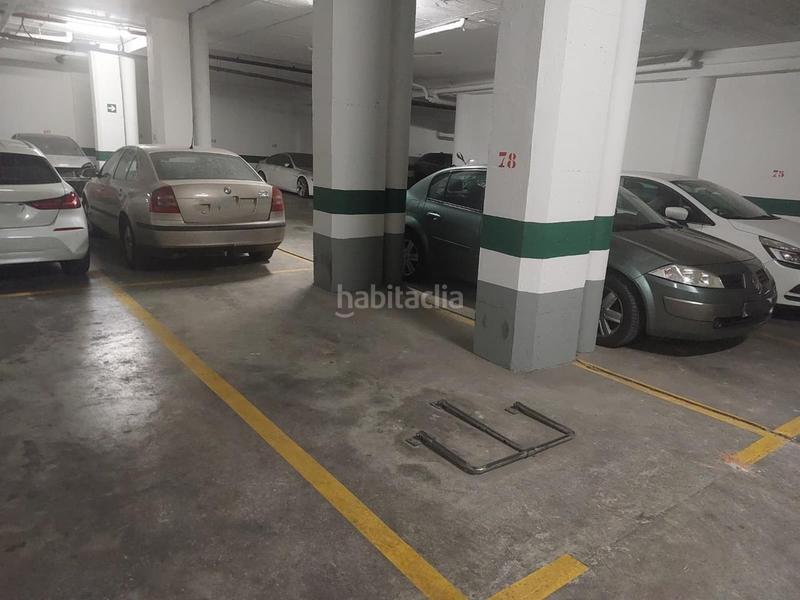 Foto 4a40f81f-6225-47ac-b48e-66a2f54bb5a4. Aparcament cotxe a julio verne 2 a Rosaleda - Juventud Granada