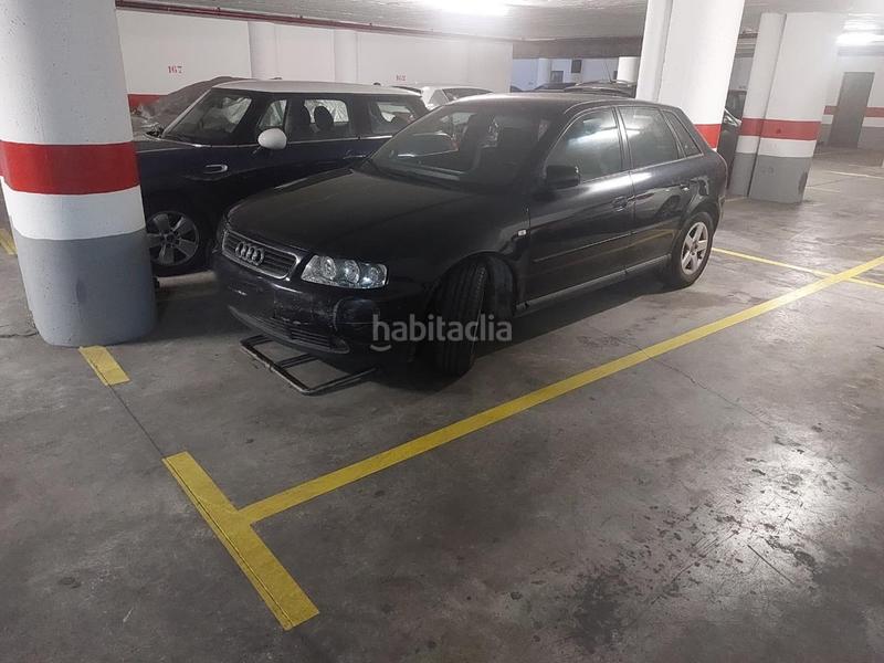 Foto c04d9588-0667-4f75-ac88-632f6c39f1e1. Parking voiture dans julio verne 2 dans Rosaleda - Juventud Granada