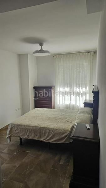 Foto 1e7d8593-7cd9-438d-ab04-fd43de7d4340. Affitto appartamento con parcheggio in Rosaleda - Juventud Granada