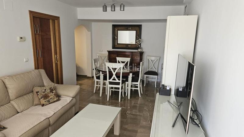 Foto bd7e88be-9af5-433a-a5d4-e89540a644f6. Location appartement avec parking dans Rosaleda - Juventud Granada