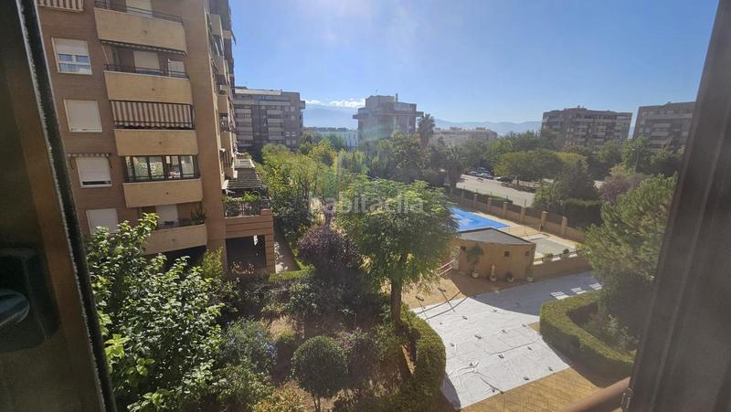 Foto c453ad93-4cbf-41a5-b357-5404061065c1. Miete etagenwohnung mit parking in Rosaleda - Juventud Granada