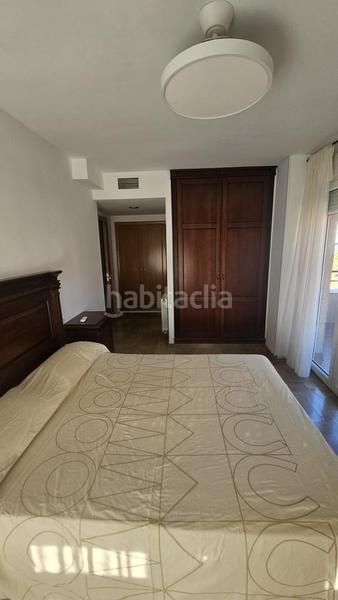 Foto e89596f2-0c10-41bb-98df-22c4b4708366. Miete etagenwohnung mit parking in Rosaleda - Juventud Granada