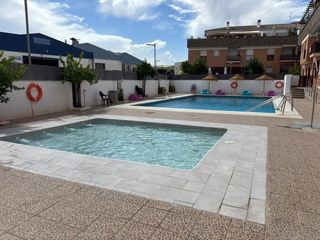 Àtic a Calle toledo 1. Ático de 2 dormitorios con terraza y cochera para 2 coches