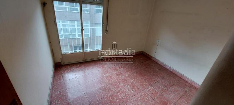 Foto 0b4b9e6f-e0f9-4356-90ed-b99040b21f9d. Edificio in Couto Ourense