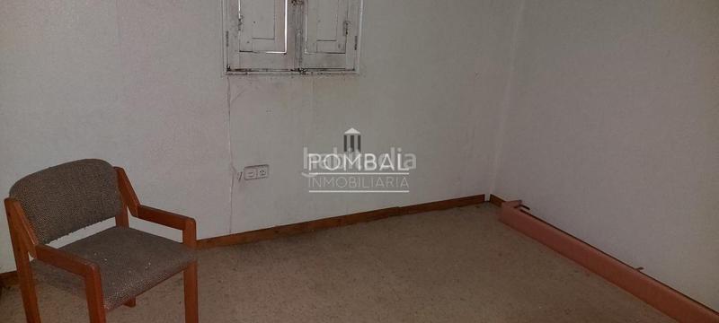 Foto 0a00b767-cf07-40d7-8387-e2b2eb072bbf. Edifici a A Carballeira Ourense