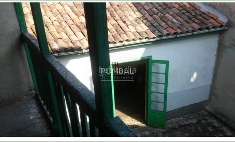 Foto c16550fb-7e7a-4dee-8c7f-b37ebbdbb95e. Edificio in Casco Viejo Ourense