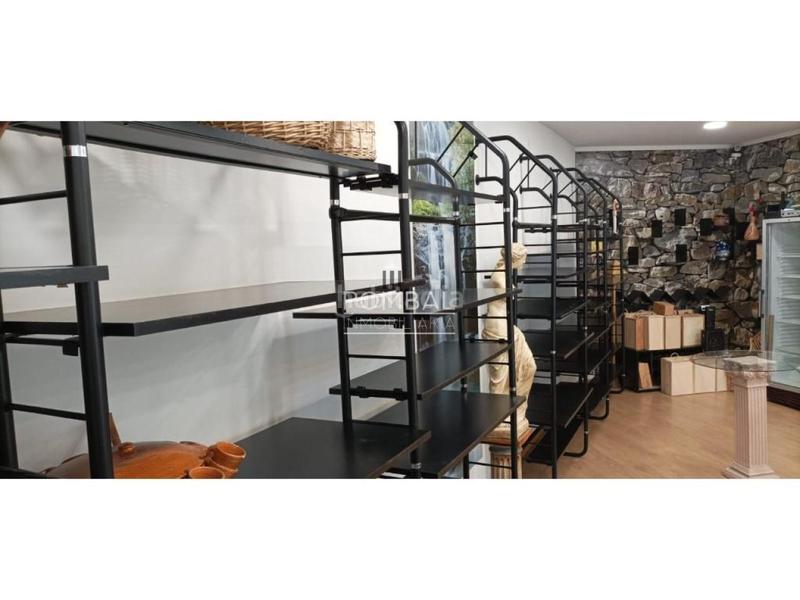 Foto 6b5eb7c6-eba8-41b5-b6d0-e63b68b81f1e. Business premise with heating in Casco Viejo Ourense