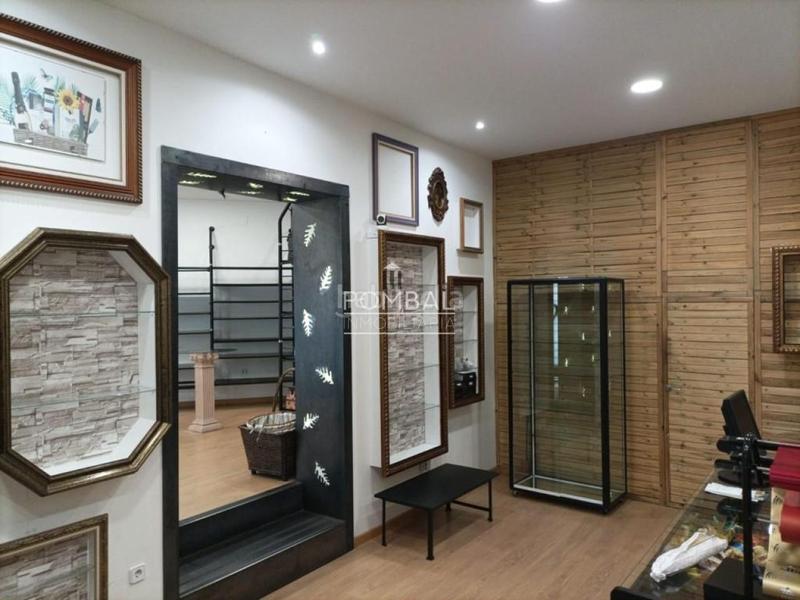 Foto b5be2de4-34a7-404c-a1da-e39927f7939d. Local comercial amb calefacció a Casco Viejo Ourense