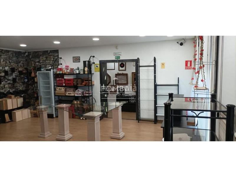 Foto bfb8aea0-652b-47db-a10b-a015abd610c9. Local comercial amb calefacció a Casco Viejo Ourense