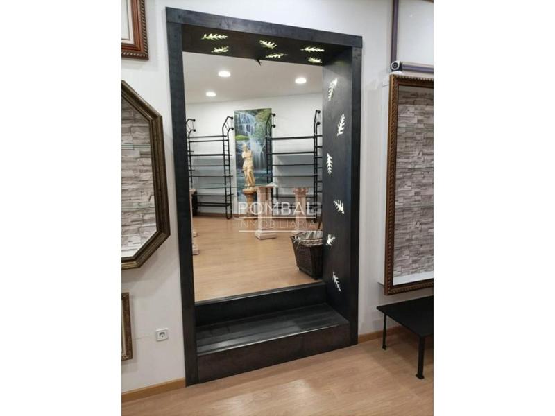 Foto e85d392b-152a-451e-9f62-cf285ca4f431. Local comercial amb calefacció a Casco Viejo Ourense