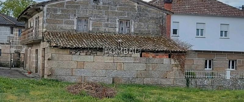 Foto b2d01d35-7ead-48f2-8f12-d0815c68a242. Country house with heating in Pereiro de Aguiar (O)