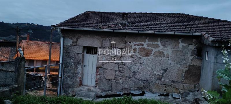Foto 77a60ad8-cc50-4699-ac59-e78fba729a6d. Casa en Vistahermosa Ourense