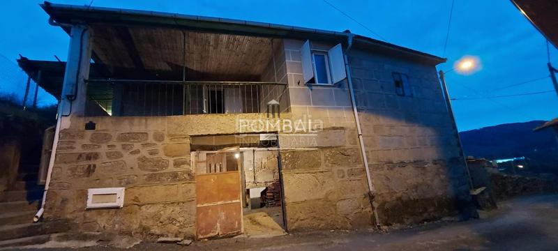 Foto f9334ea8-ddfa-4adc-a3d1-218460ee4a1c. Casa en Vistahermosa Ourense