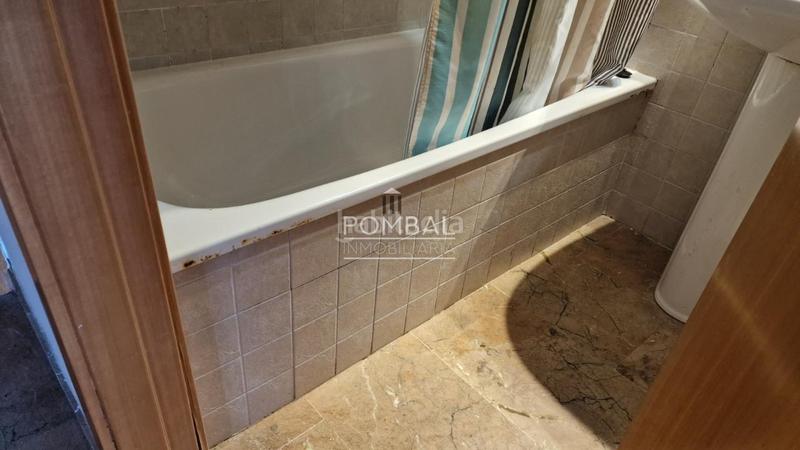 Foto 5f1efa80-07af-4f90-9653-8d335c513f59. Pis amb calefacció aparcament piscina a Condado del Jaruco - Puigventós Lloret de Mar