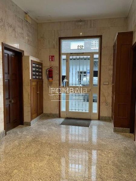 Foto 16a34a74-4a62-438b-aac7-35b6b79c4431. Piso en Universidad Ourense