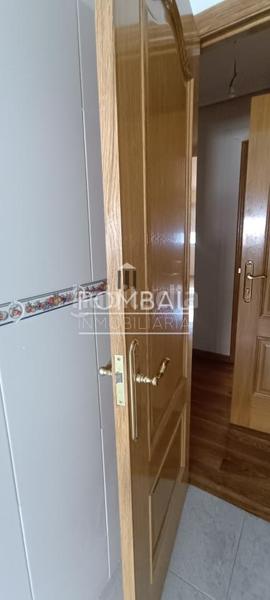 Foto 6bd009a0-3d63-48e9-b91c-f3e8839fe7b1. Piso en Centro Ourense