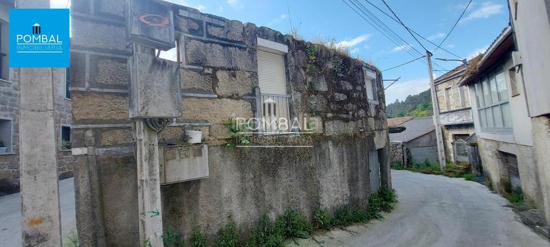 Foto 433f116d-0ee8-4d0a-9dee-e7d07e7d7516. Haus mit heizung in Barbadás