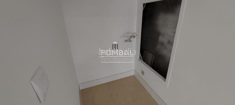 Foto 86074727-c9e9-4573-abc4-b1af9a5247bd. Local comercial a Carballiño (O)