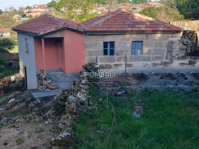 Foto 3176c4d4-c74d-44a2-87ba-5d321c0c535c. Casa amb calefacció a Ventiun Ourense