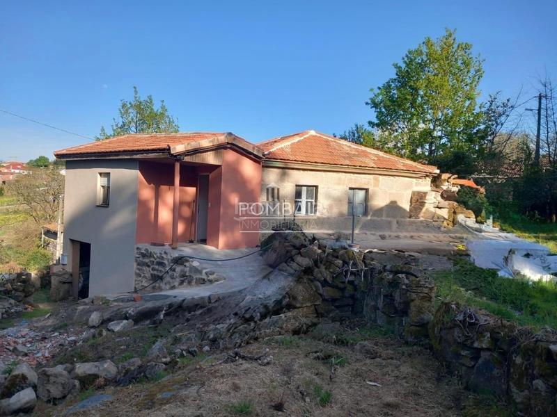 Foto 724dbfe7-65b2-421b-9fe5-60103998cd19. Casa amb calefacció a Ventiun Ourense